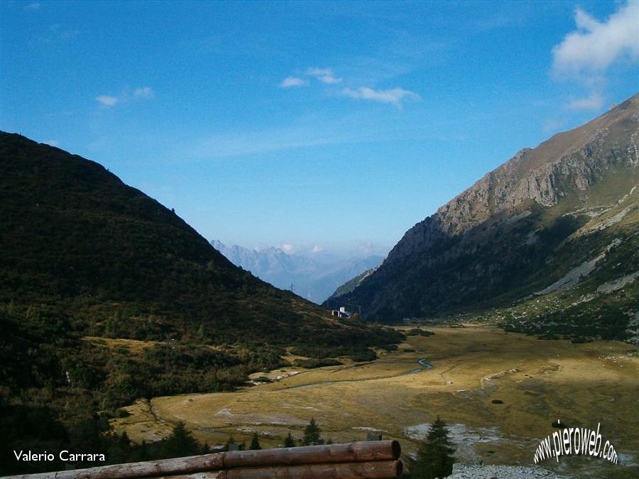 5° Sguardo verso Pizzo Camino e Presolana a l'ex lago di Macesso.jpg